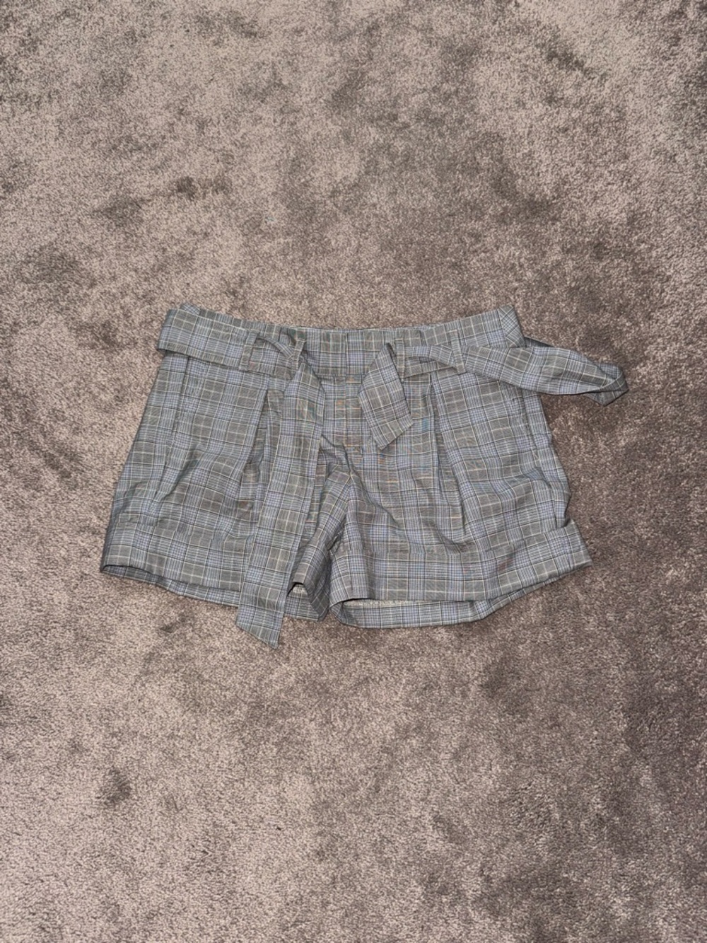 Banana Republic Martin Fit Plaid Shorts Tie Waist Tailored Gray SIZE 8
